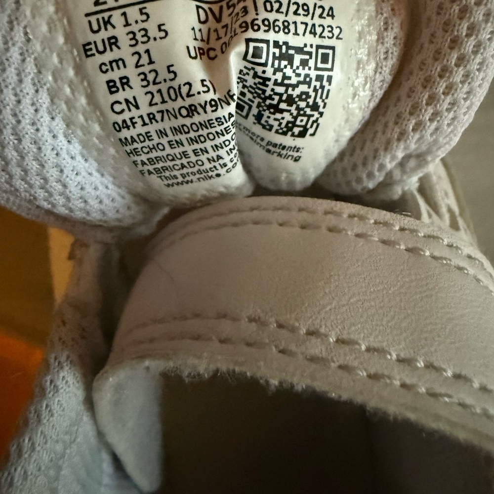 Nike Court Borough Low Recraft Big Kids Size 2 White Adjustable Strap - Picture 4 of 4